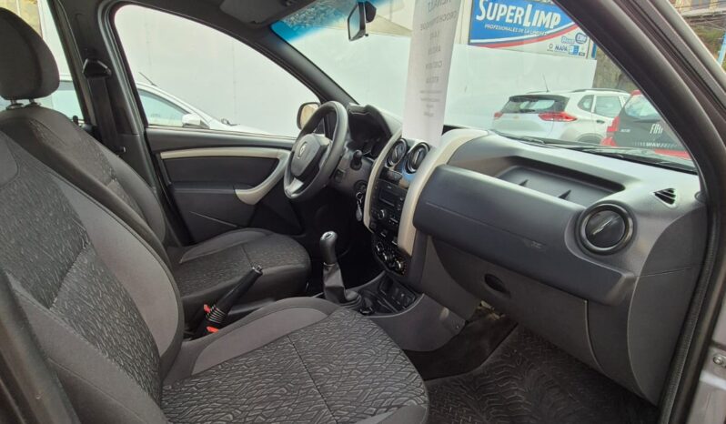 
								Renault Duster Oroch Dynamique full									